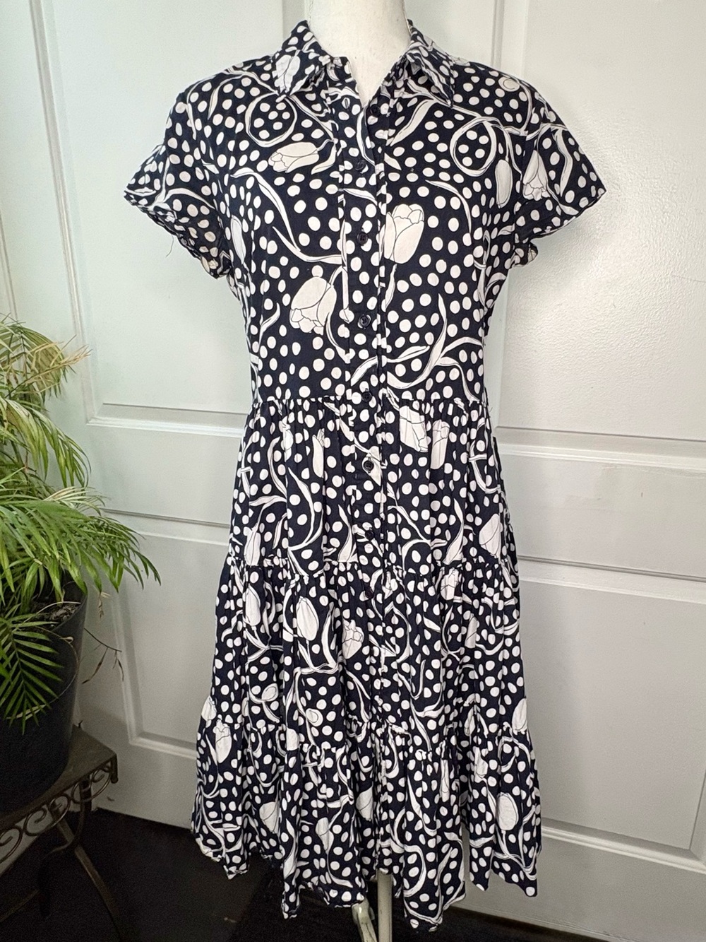 Diane Von Furstenberg Tulip & Polka Dot Dress Size Medium